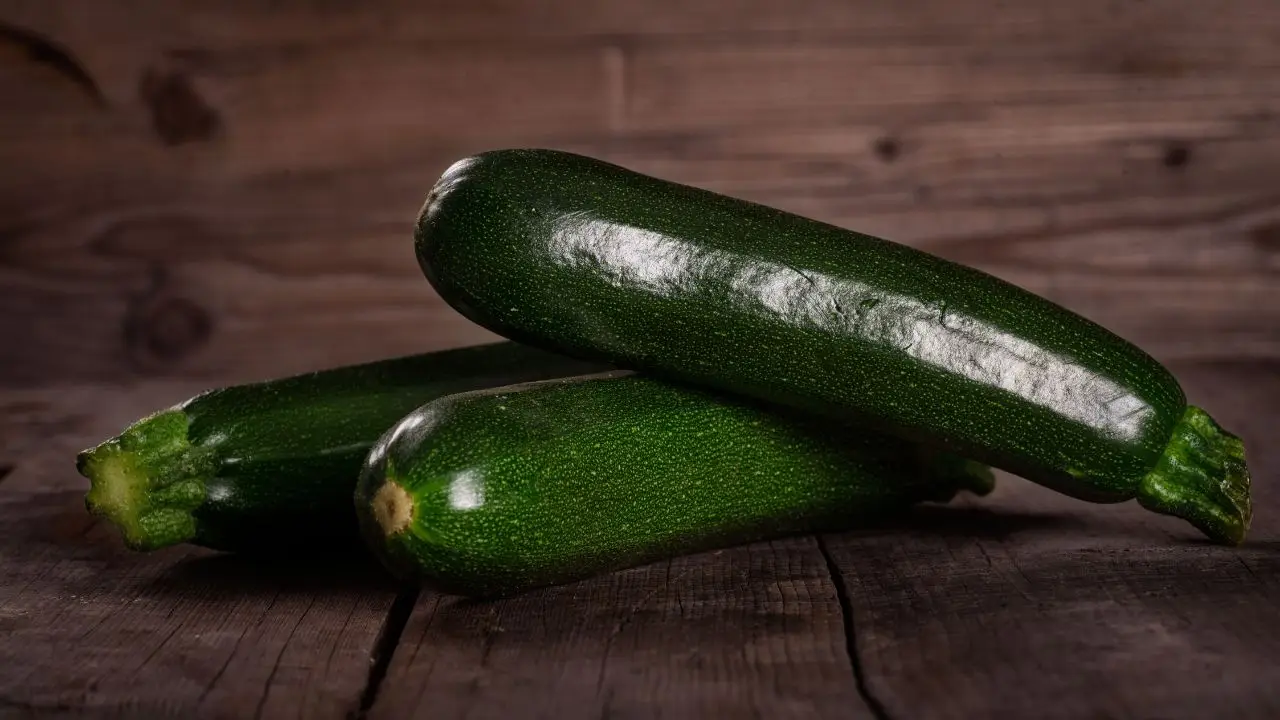 Come piantare le zucchine nell’orto ad aprile: la guida definitiva 4 Immagine selezionata