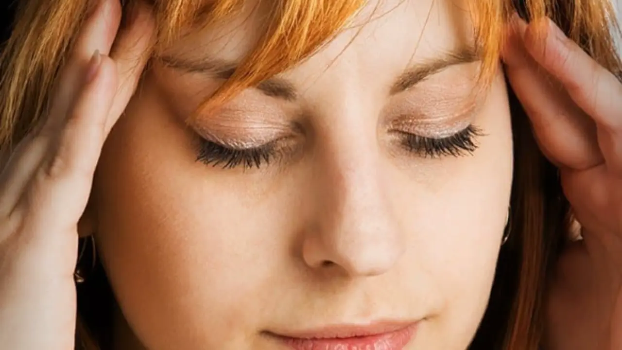 Come avere sopracciglia perfette in 2 mosse: i consigli dell’esperta del momento