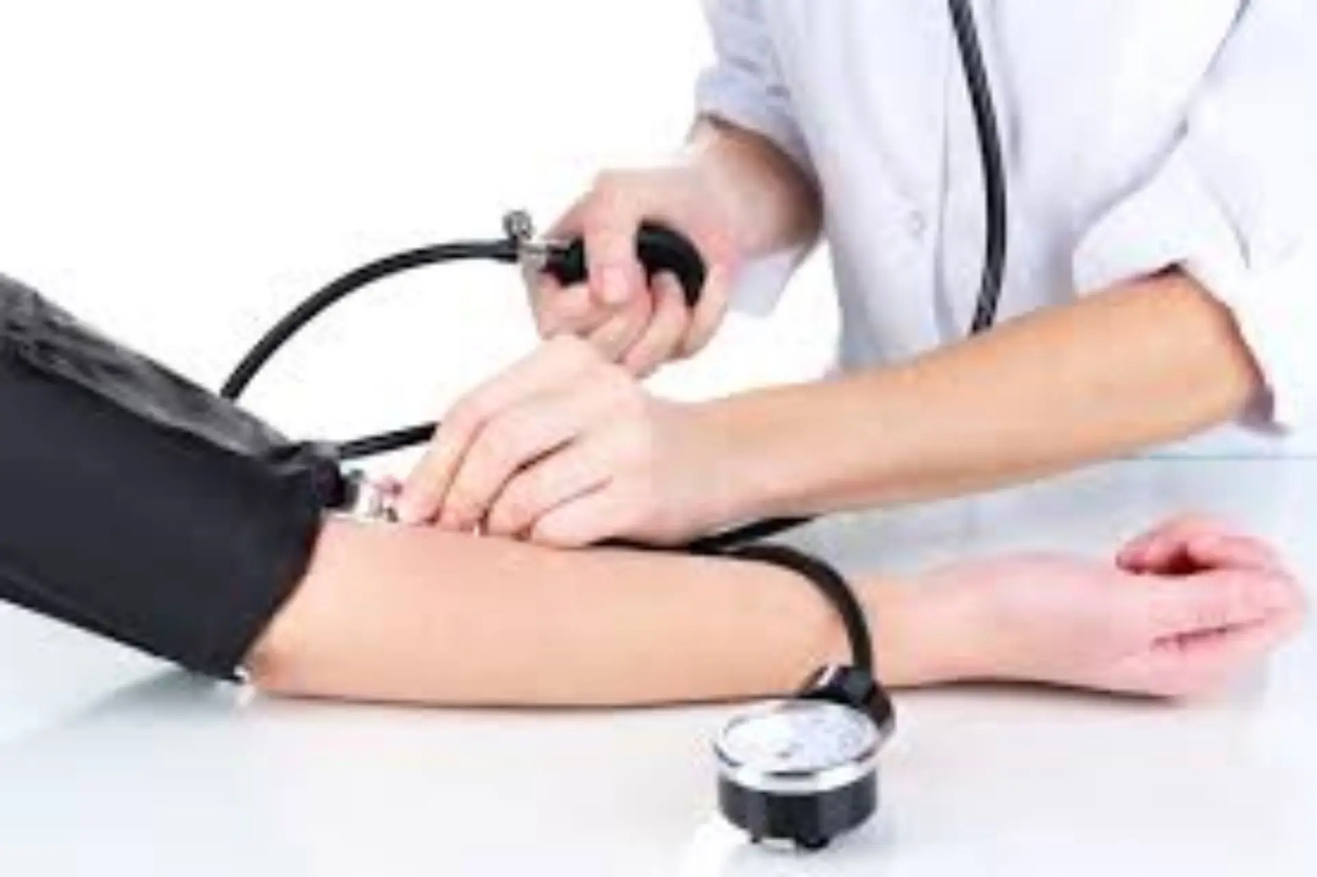Medico radiato per prescrizioni pericolose: ecco la verità che nessuno ti dice 2 Immagine selezionata