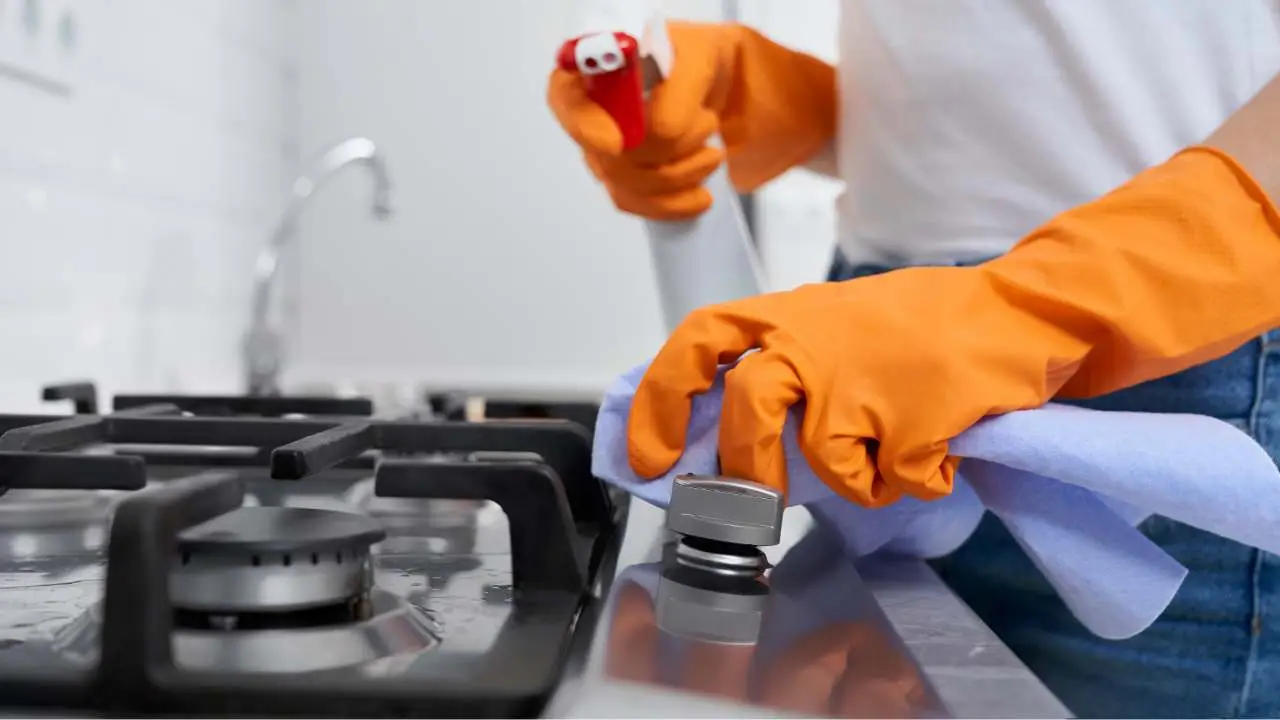 Pulizie di primavera in cucina: ecco la checklist stanza per stanza 3 Immagine selezionata
